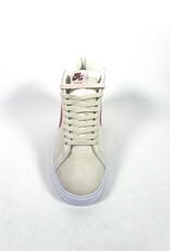 NIKE SB Zoom Blazer Mid - Pale Ivory / Noble Red