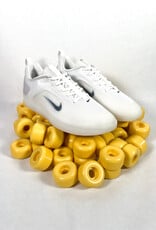 NIKE SB Zoom Nyjah 4 - White / Black