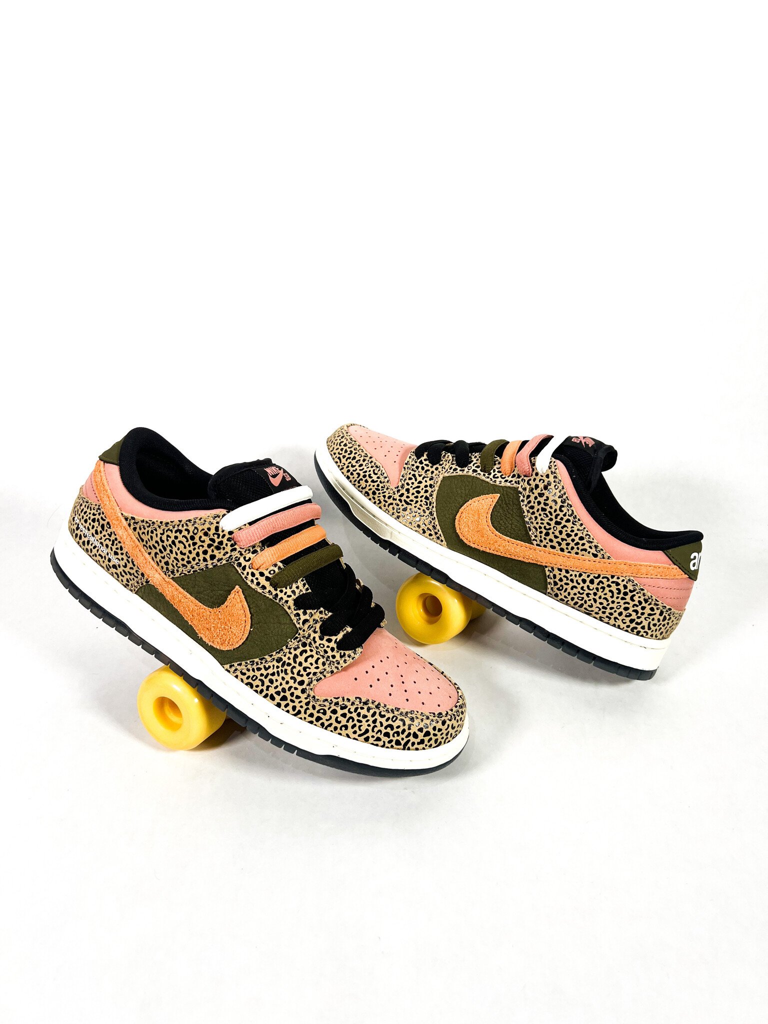 スケートボード NIKE SB Dunk Low Pro QS Arts-Rec US9.5 Nike SB Dunk Low Pro Skate Shoes. Nike.com