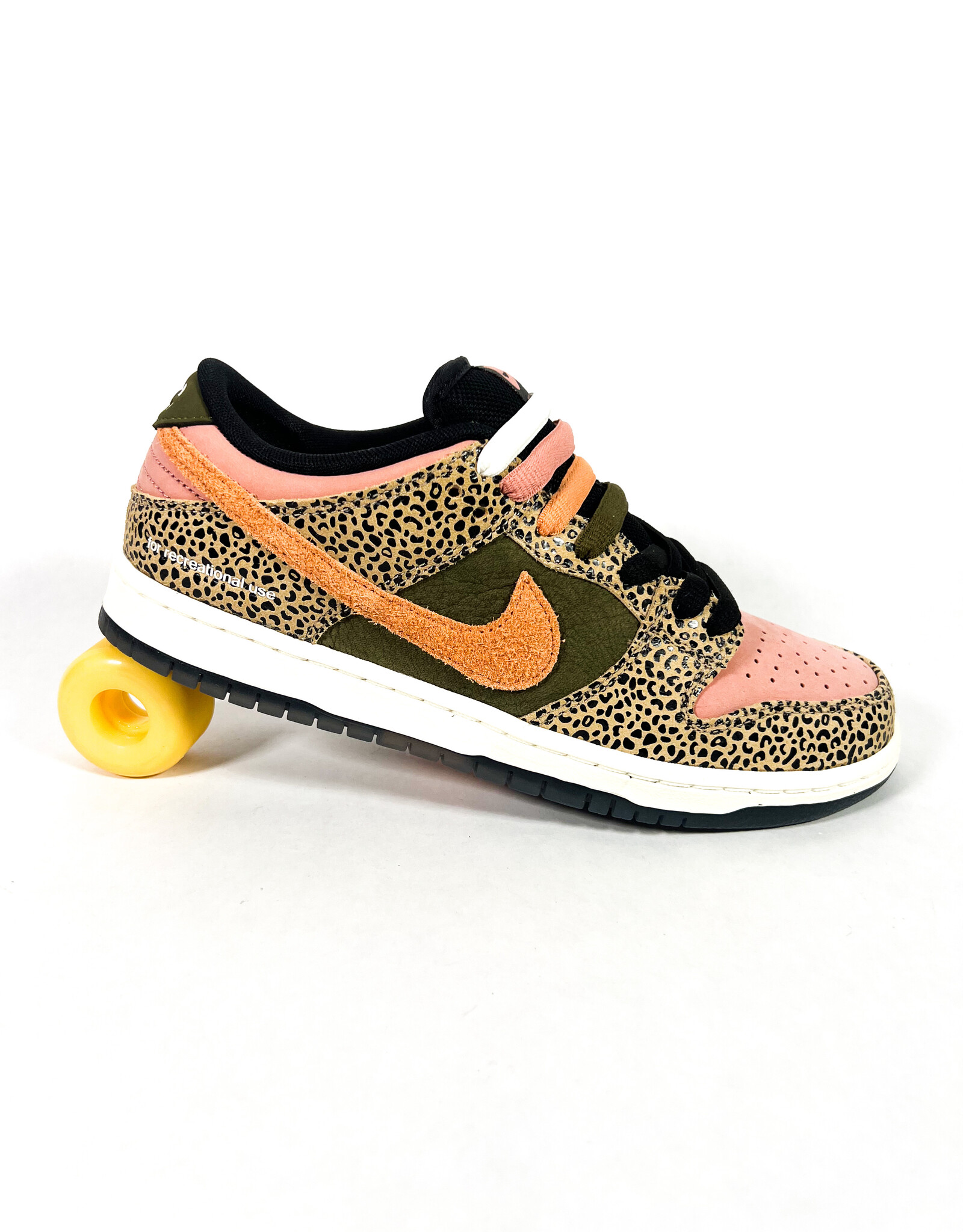 NIKE SB Dunk Low Pro X Arts-Rec - Khaki / Amber Brown - Rough Green