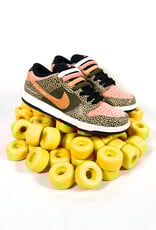 NIKE SB Dunk Low Pro X Arts-Rec - Khaki / Amber Brown - Rough Green