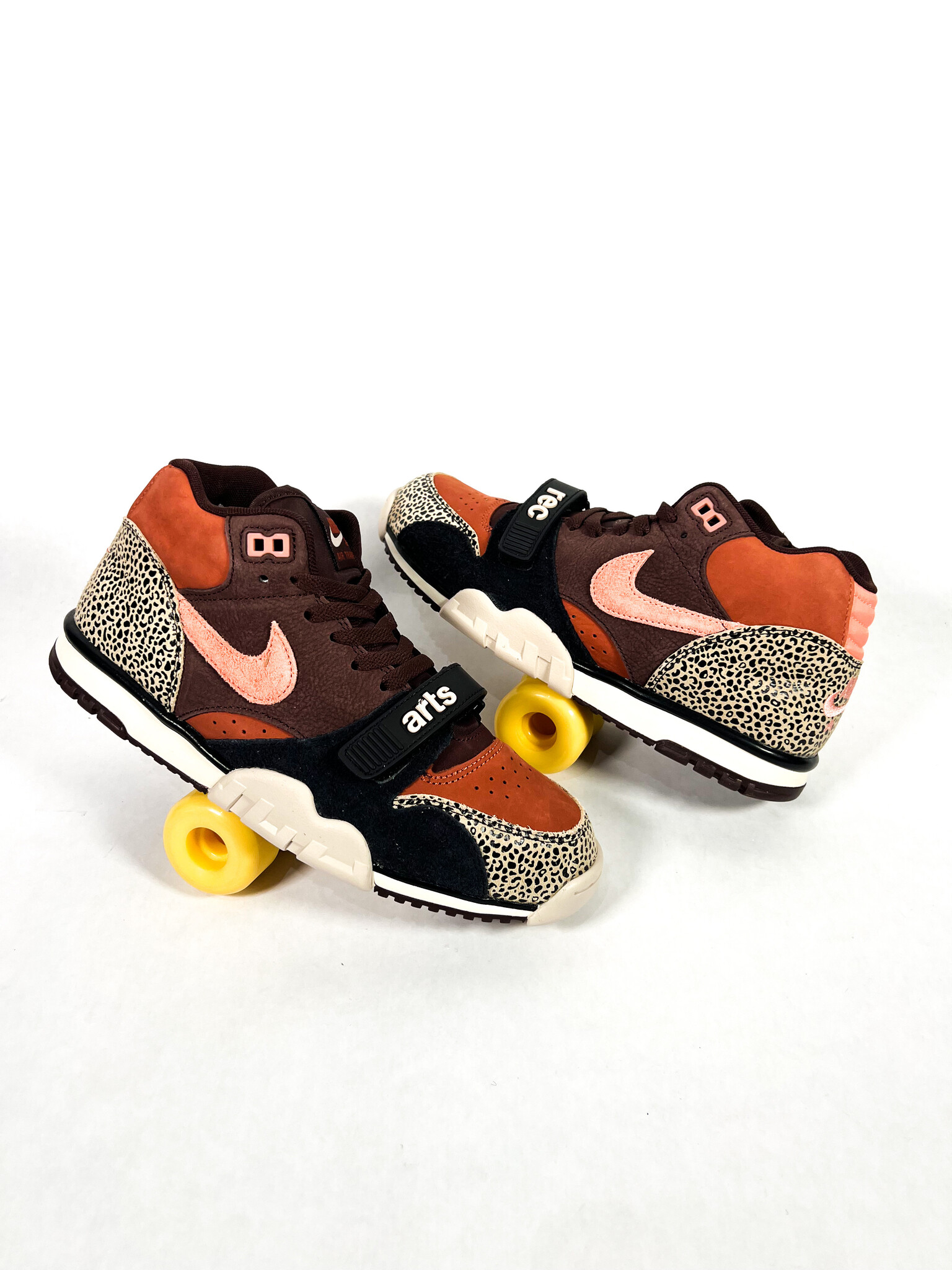 SB Air Trainer 1 X Arts-Rec - Limestone / Pink Quartz