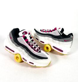 NIKE SB Air Max 95 - Summit White / Cactus Flower