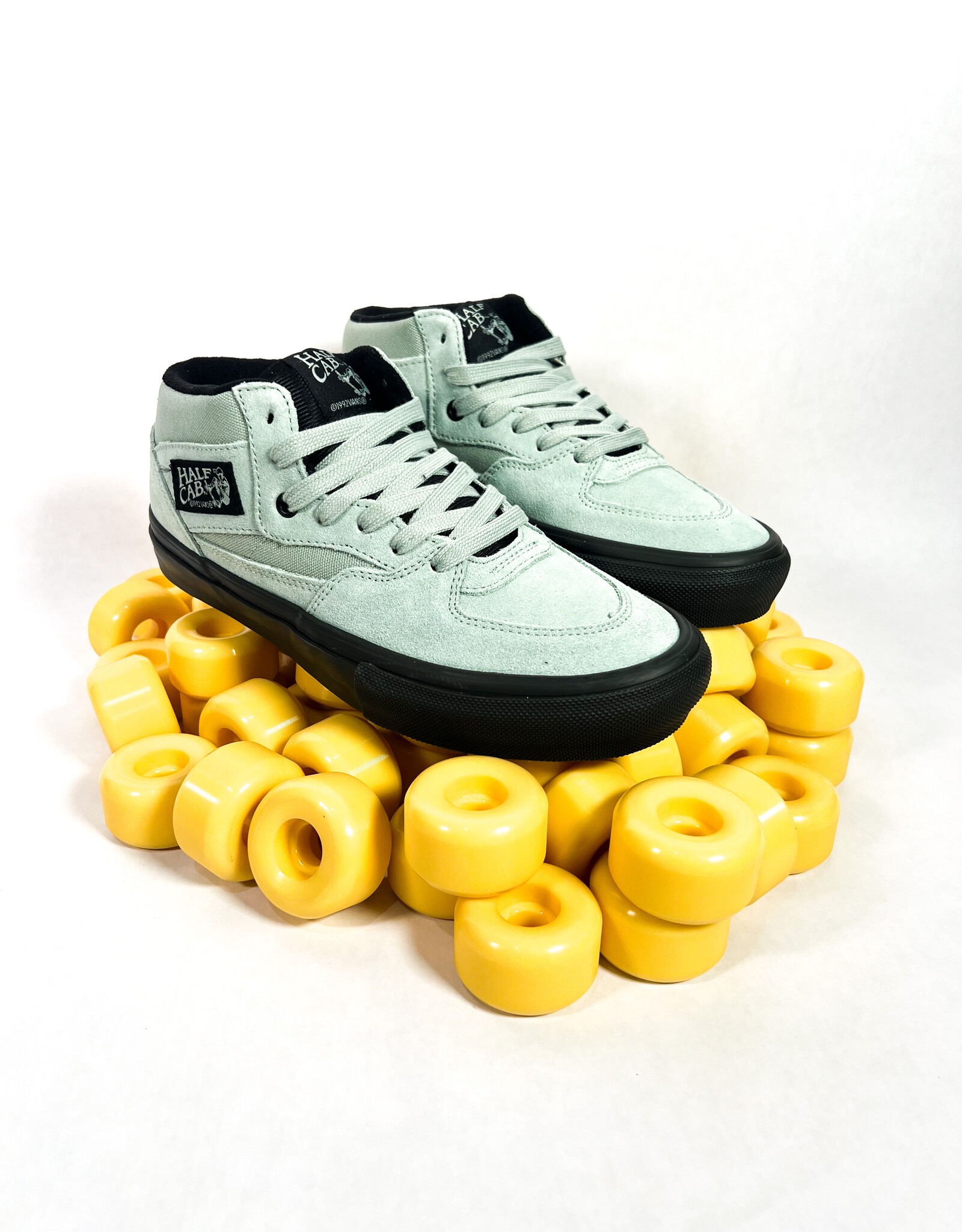 Vans Half Cab ネイビー/イエロー Vans Skate Half Cab Shoes - Bruce Lee Black/Yellow | SoCal