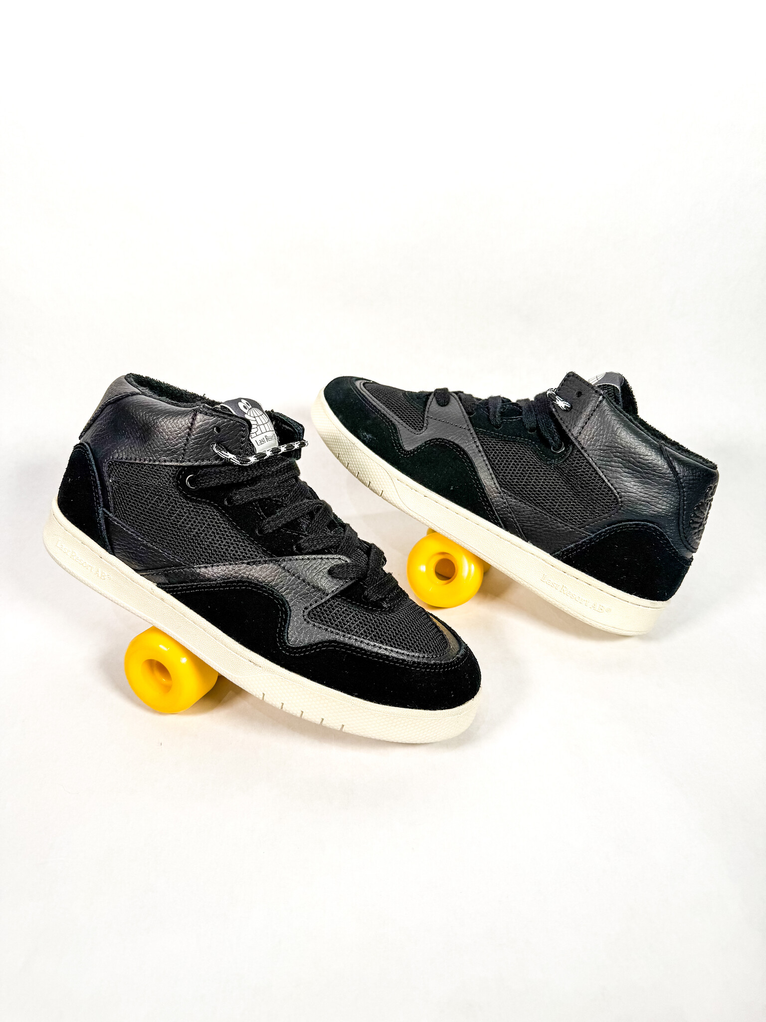 last-resort-cm002-mid-black-