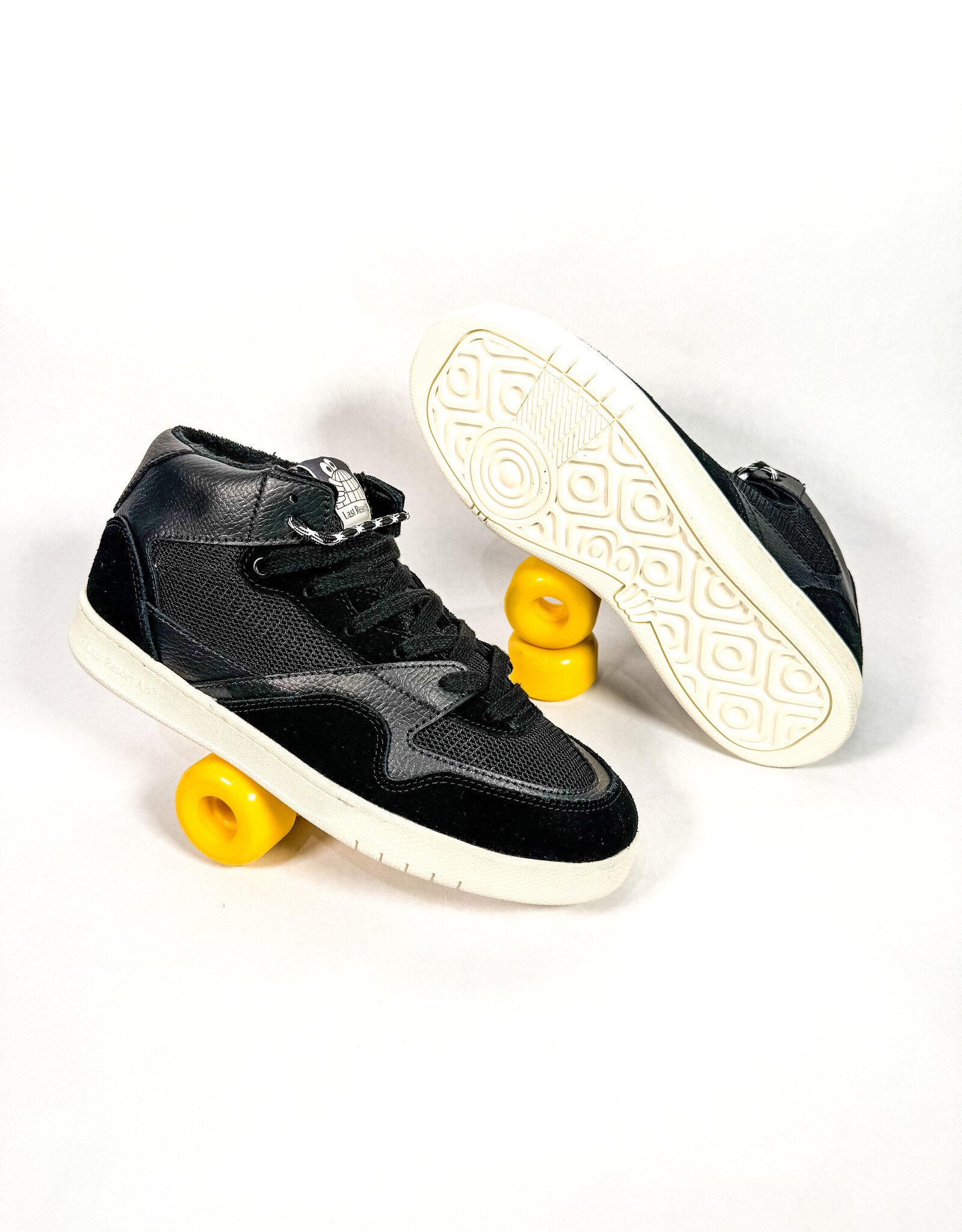 CM002 MID - Black / White - KINGSWELL - Los Feliz