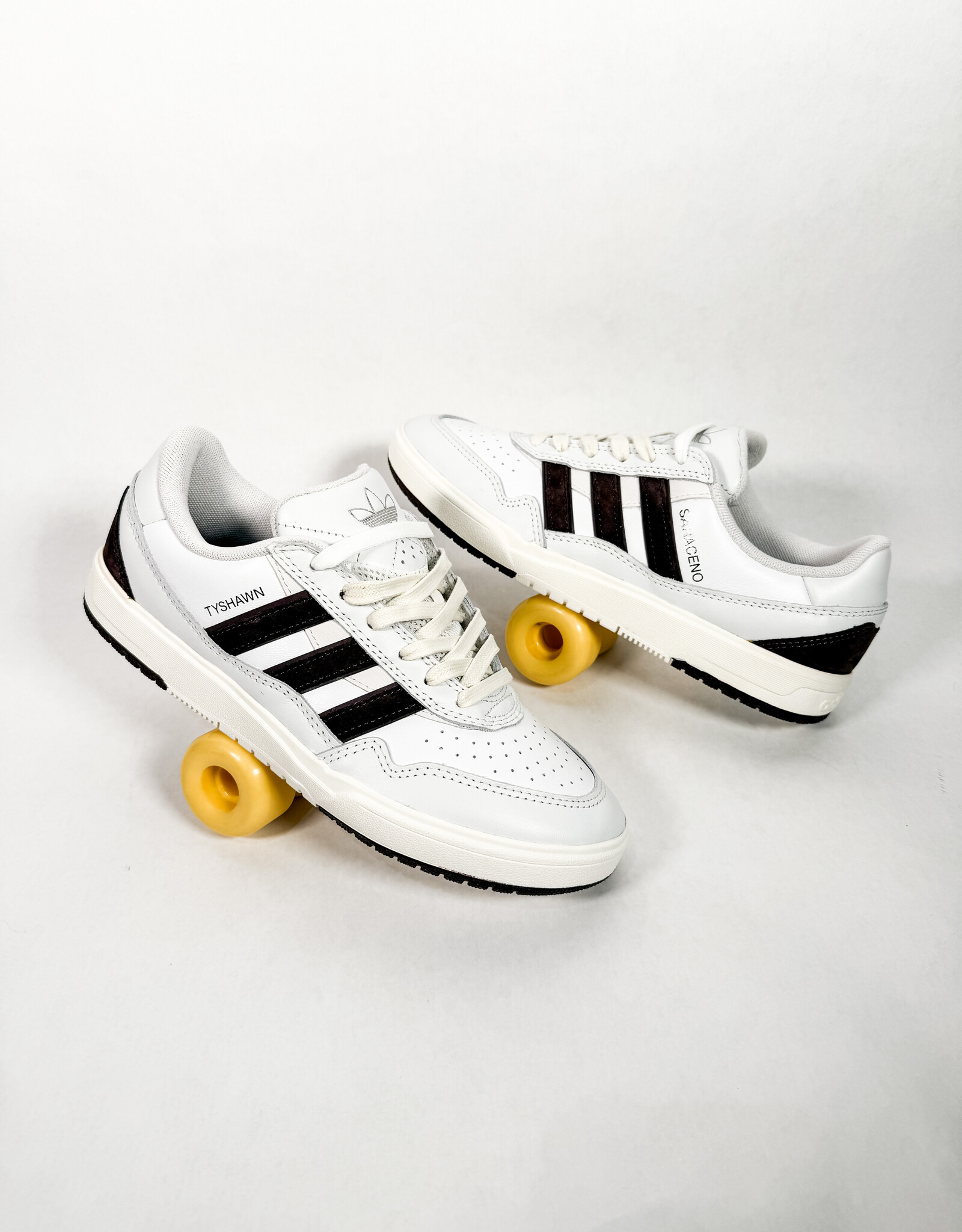 ADIDAS Tyshawn II x Zach Saraceno - Crystal White / Shadow Brown