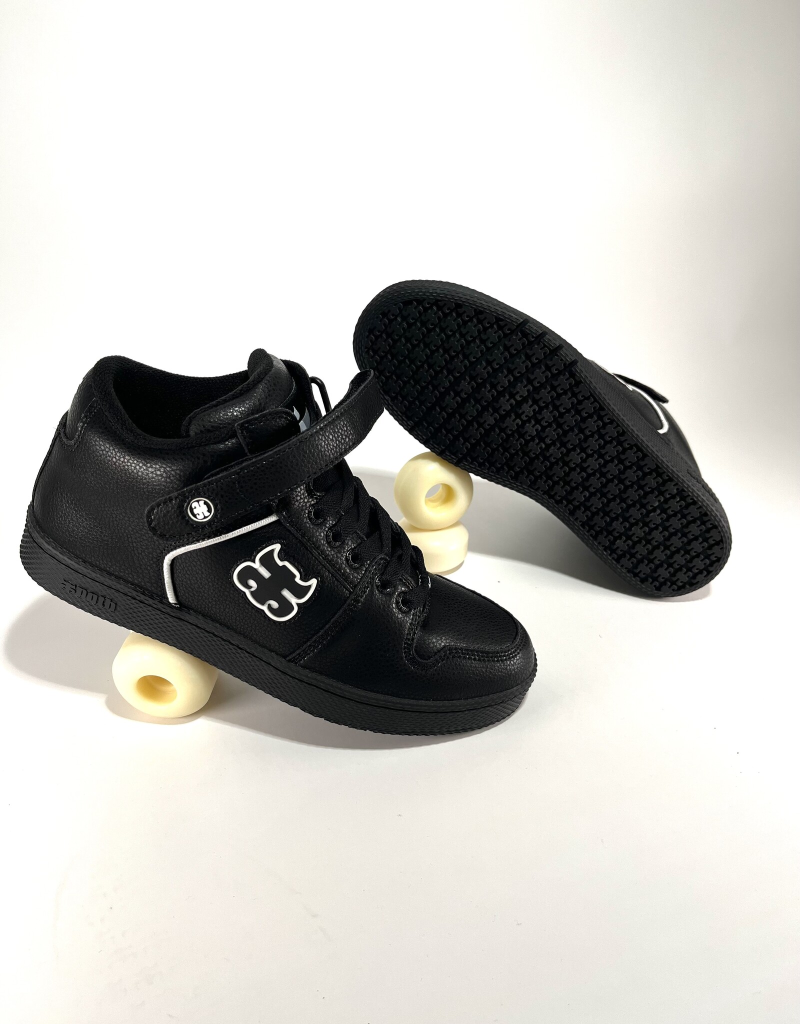 Ipath Grasshopper - Black Leather