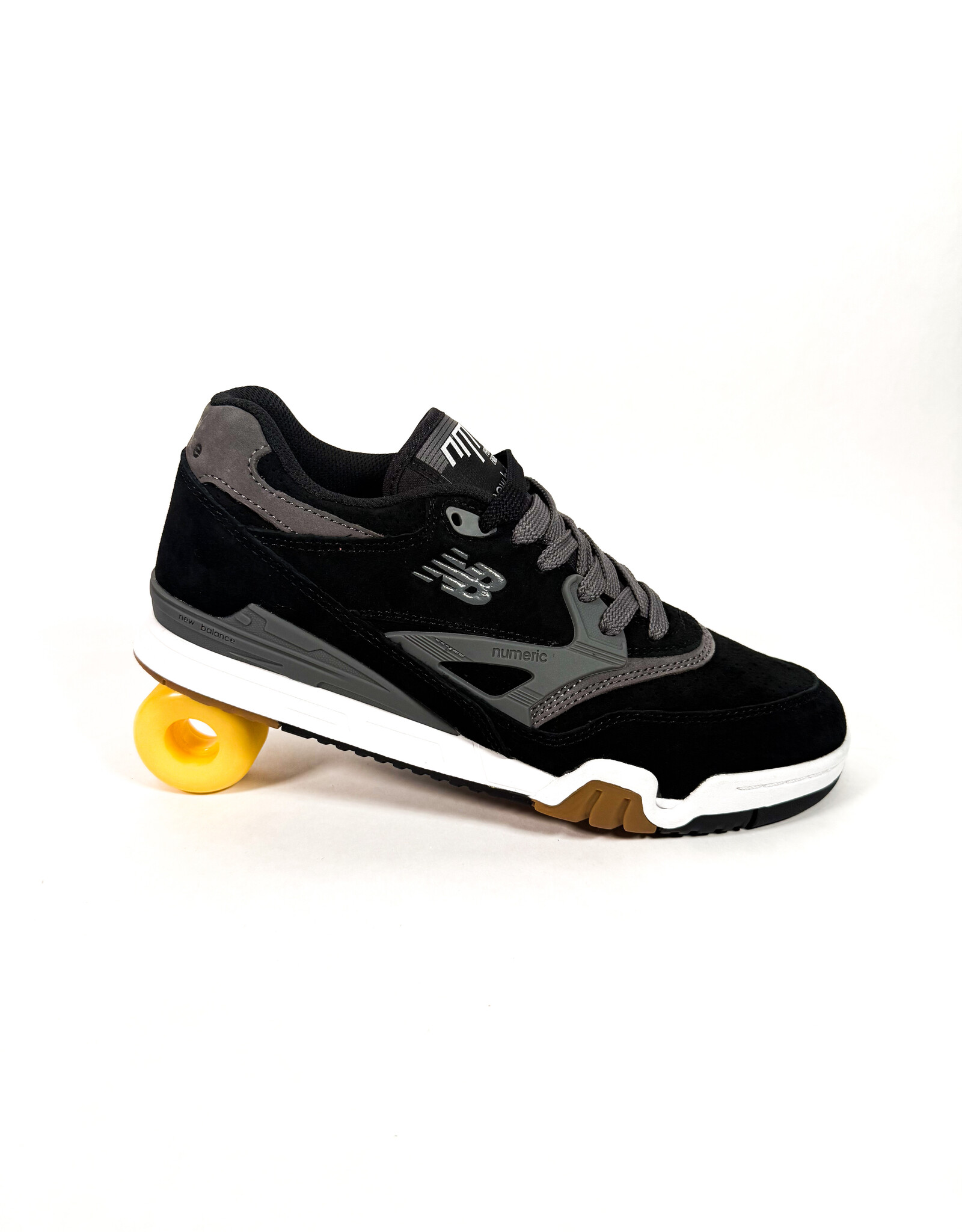 NEW BALANCE NUMERIC 770 - Black / Grey