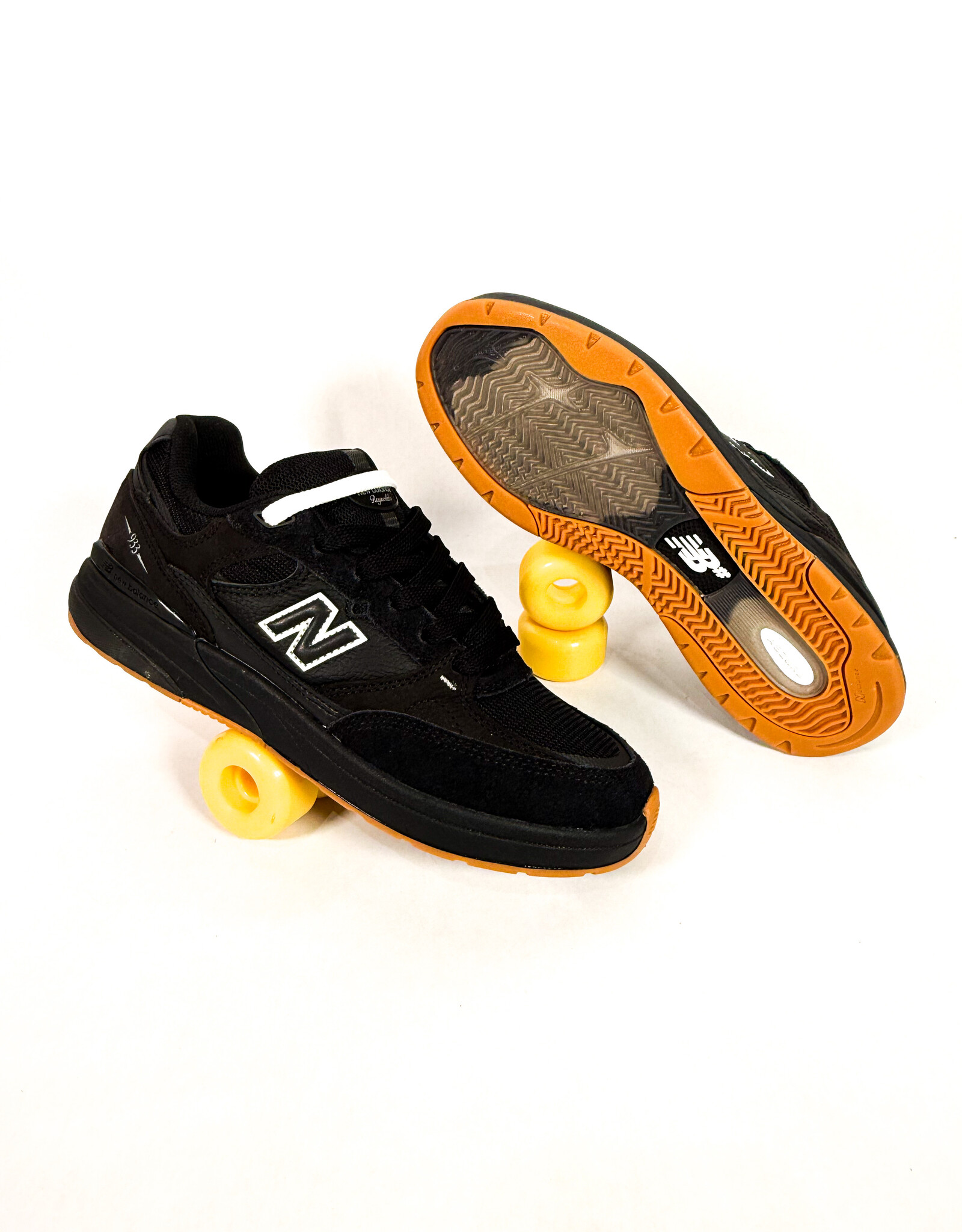 NEW BALANCE NB Numeric Andrew Reynolds 933 - Black / Black