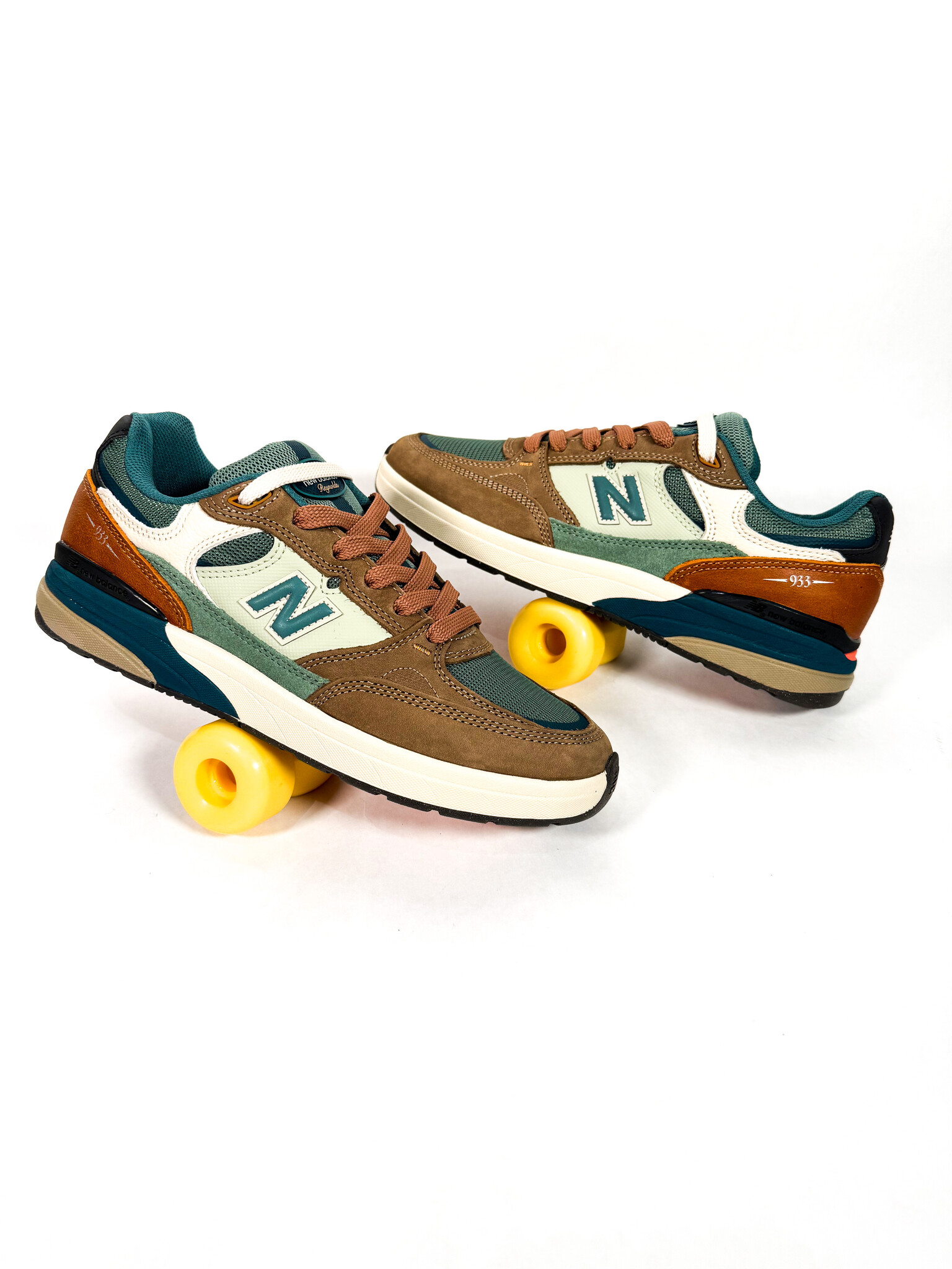 NB Numeric Andrew Reynolds 933 - Brown / Green - KINGSWELL - Los Feliz