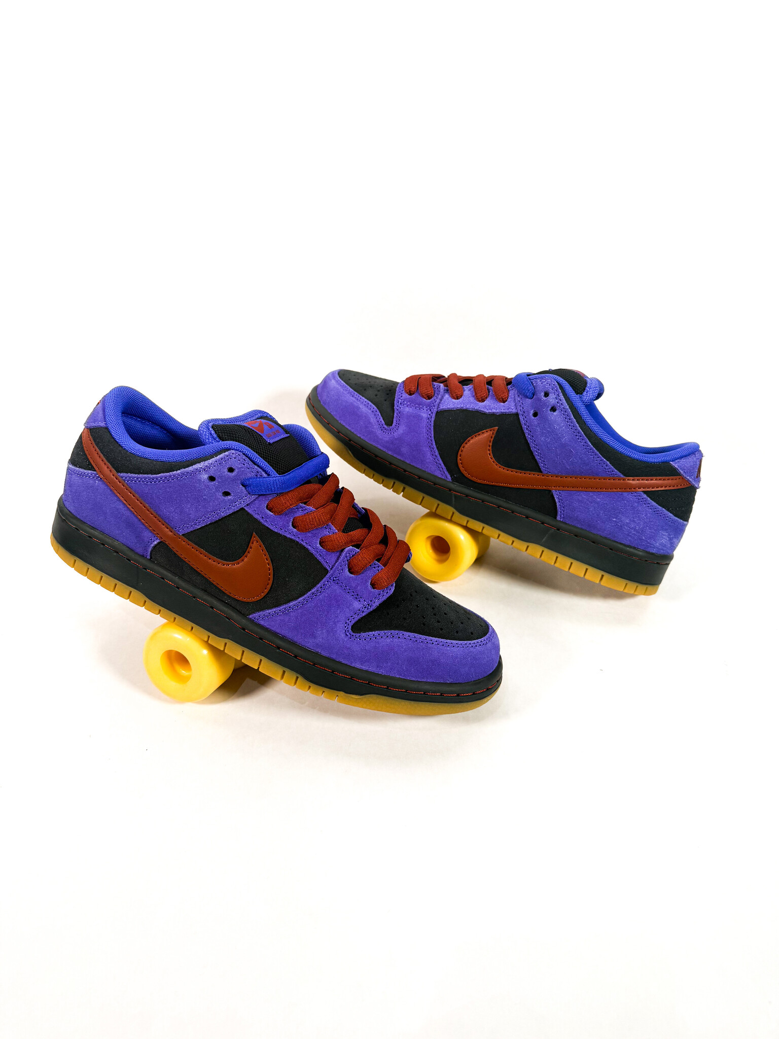 nike-sb-dunk-low-pro-persian-