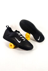 NIKE SB Zoom Nyjah 4 - Black / White