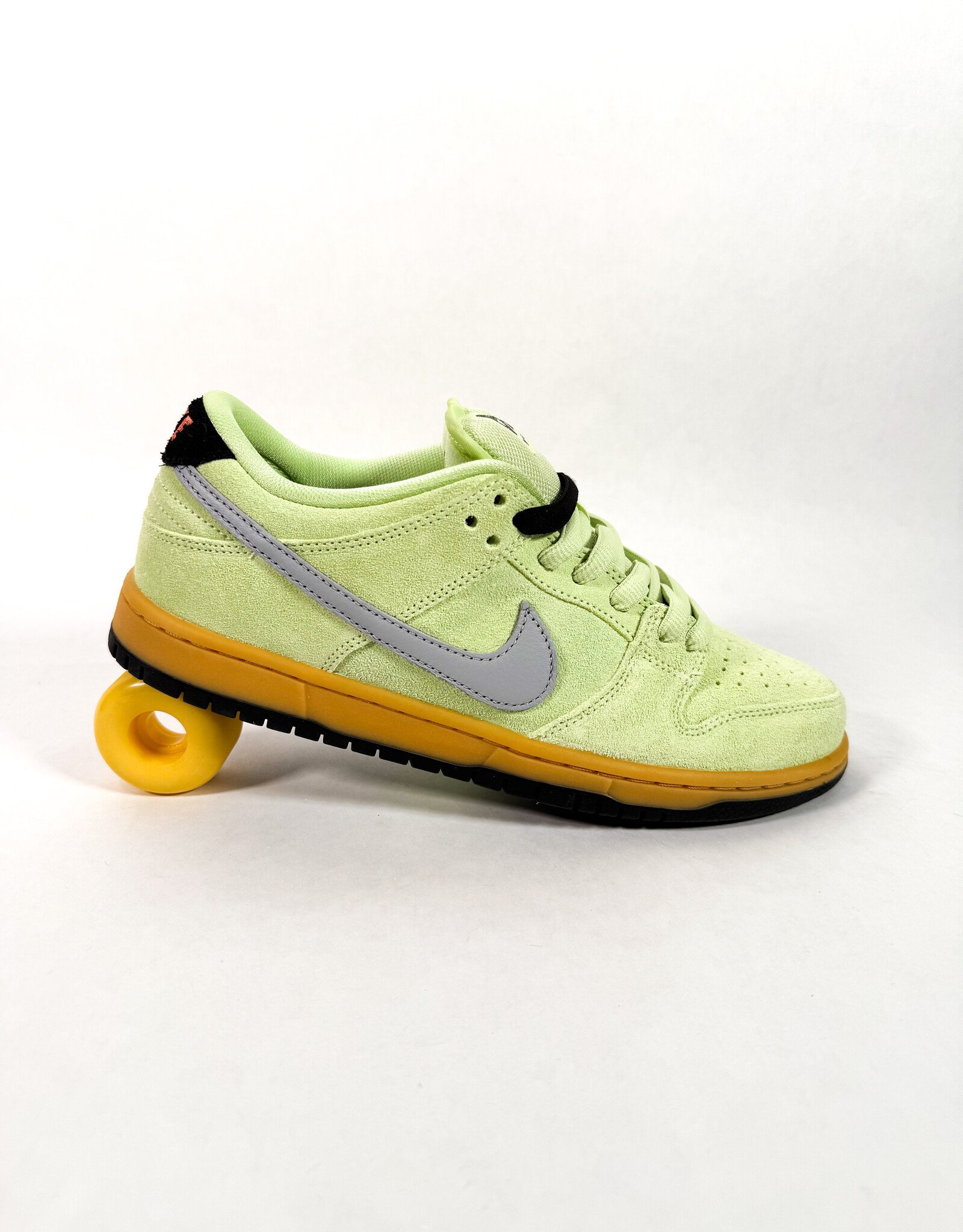 NIKE SB Dunk Low "Verdugo Mountain" - Lt Liquid Lime / Wolf Grey