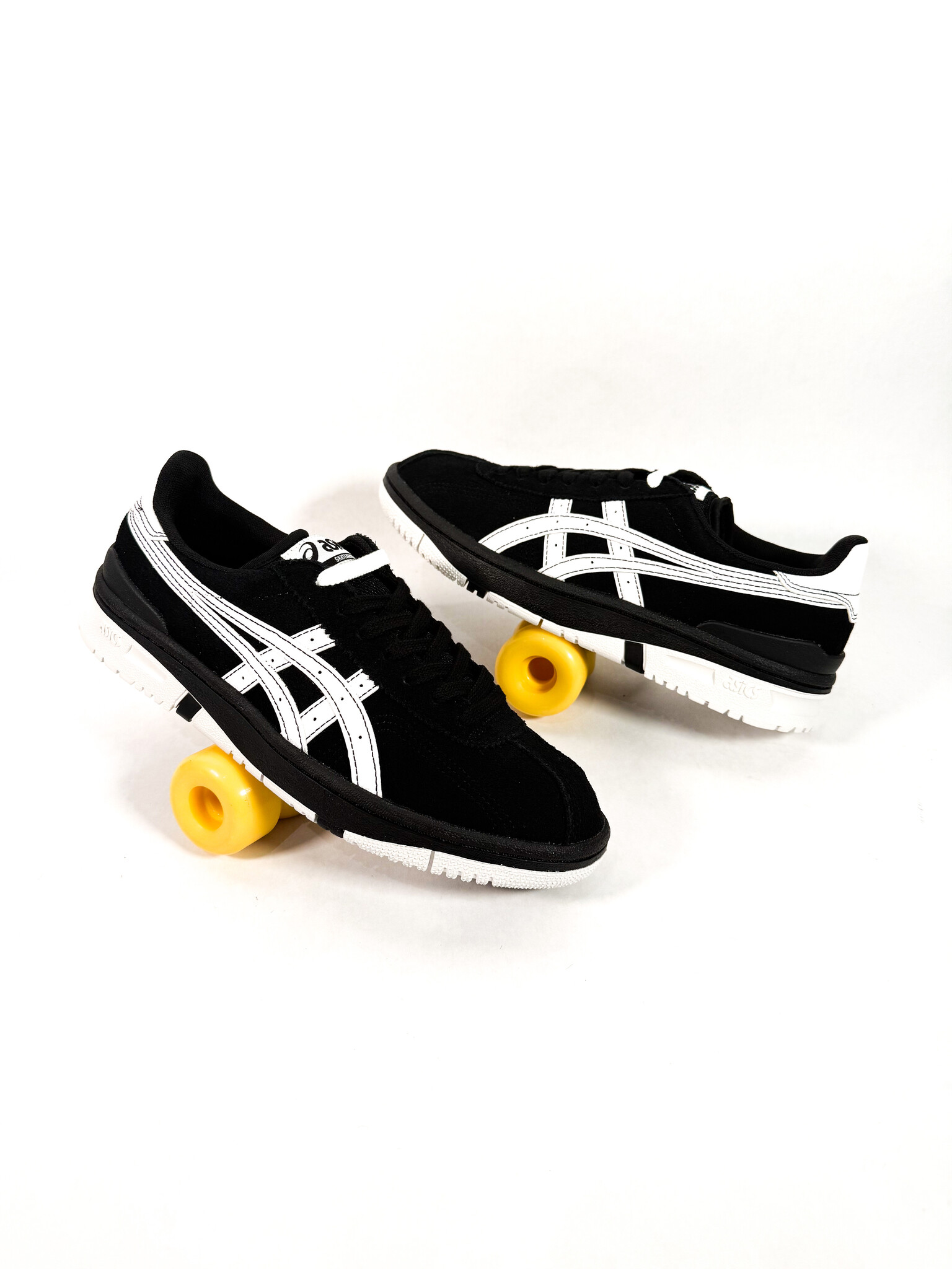 vic②です Vic NBD - Black / Bright White - KINGSWELL - Los Feliz