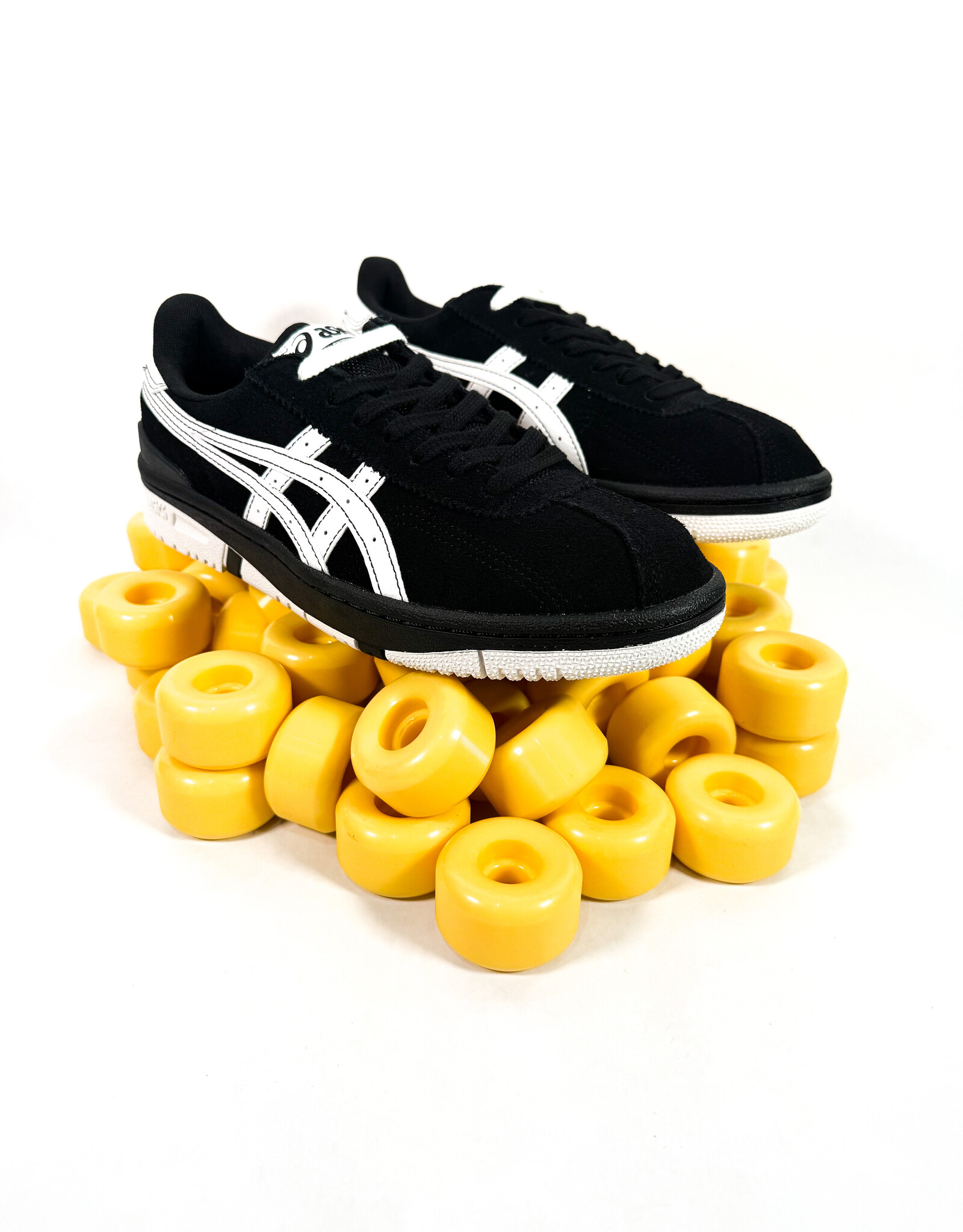 ASICS Vic NBD - Black / Bright White