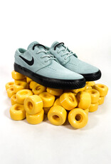 NIKE SB Zoom Janoski OG+ - Cannon / Black