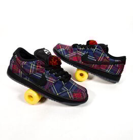 NIKE SB Dunk Low Pro QS Nardwuar - University Red / Black