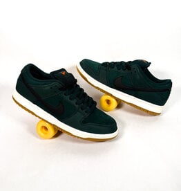 NIKE SB Dunk Low Pro - Deep Fir / Black