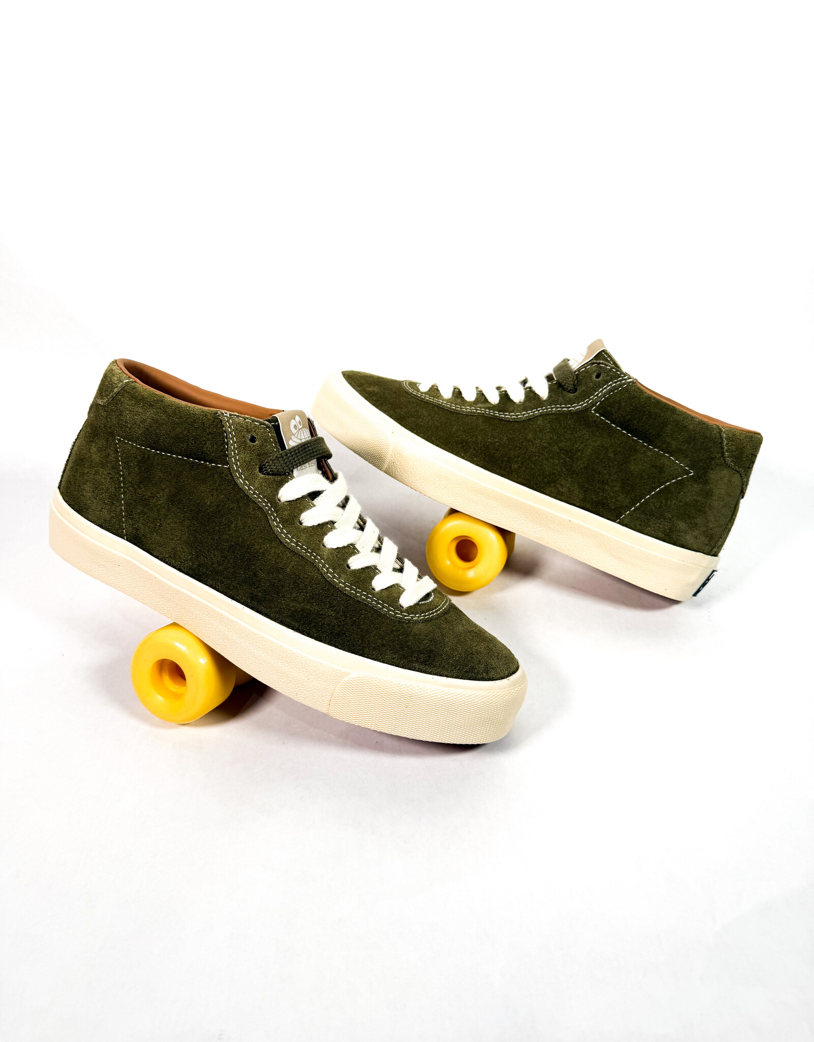 LAST RESORT AB VM001 MID - Olive / White