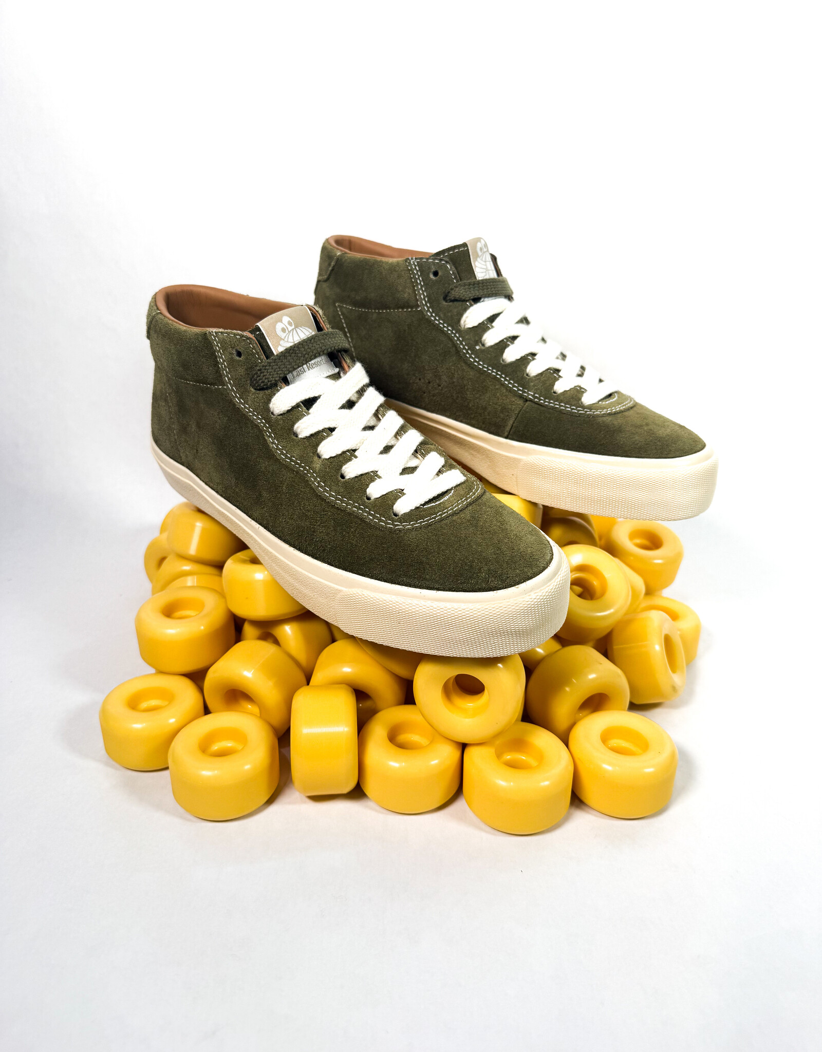 LAST RESORT AB VM001 MID - Olive / White