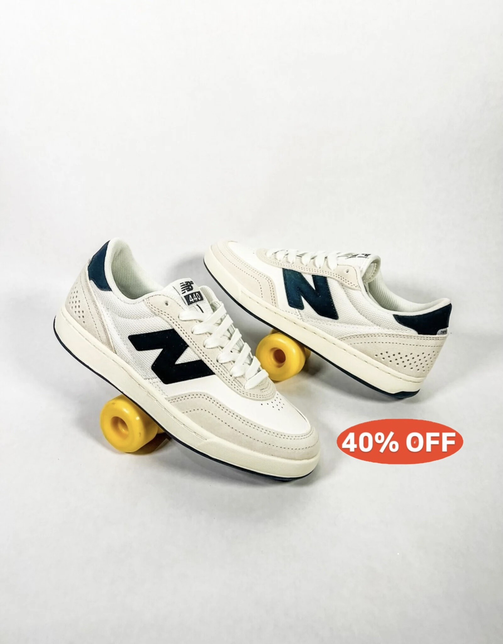 NEW BALANCE NUMERIC 440 V2 LOW - WHITE/BLACK