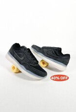 NIKE SB PS8 - BLACK/BLACK-BLACK