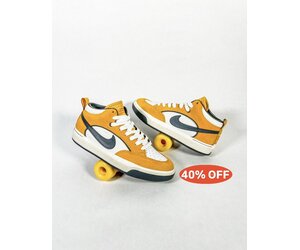 NIKE SB REACT LEO - UNIVERSITY GOLD/DARK GREY - KINGSWELL - Los Feliz