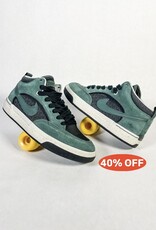 NIKE SB REACT LEO - VINTAGE GREEN