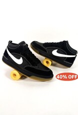 NIKE SB React Leo - Black / White