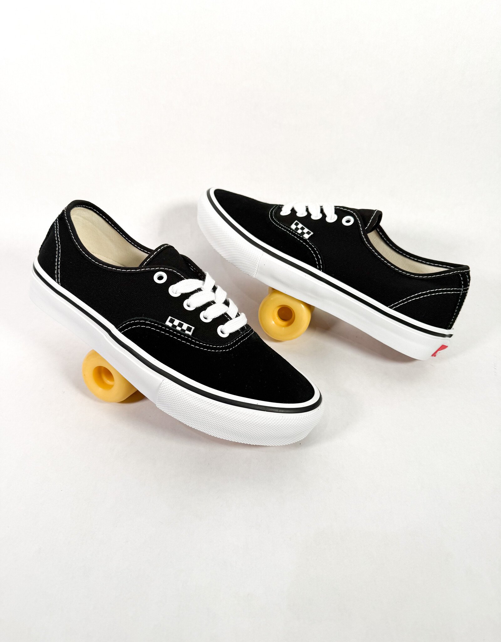 VANS Skate Authentic - Black / White