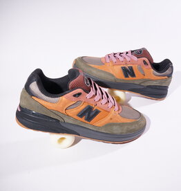 NEW BALANCE NB Numeric Reynolds 933 x Mike Gigliotti - Brown Pink