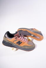 NEW BALANCE NB Numeric Reynolds 933 x Mike Gigliotti - Brown Pink