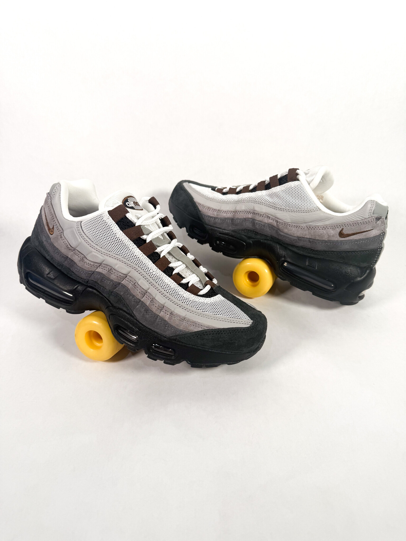 SB Air Max 95 - Black / Cacao Wow - KINGSWELL - Los Feliz