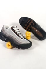 NIKE SB Air Max 95 - Black / Cacao Wow