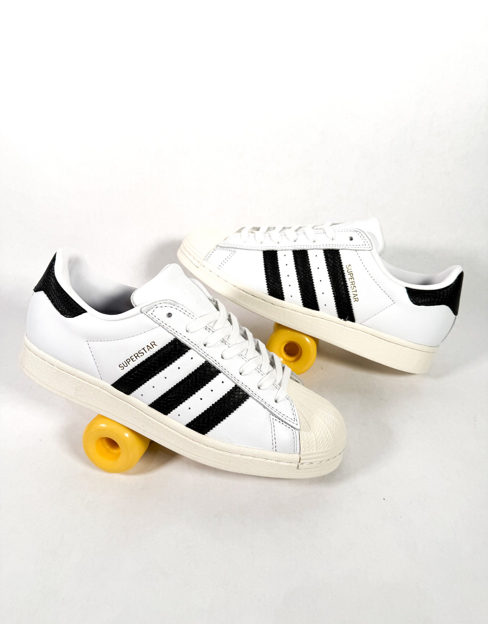 ADIDAS Superstar ADV - Cloud White / Core Black / Gold Metallic