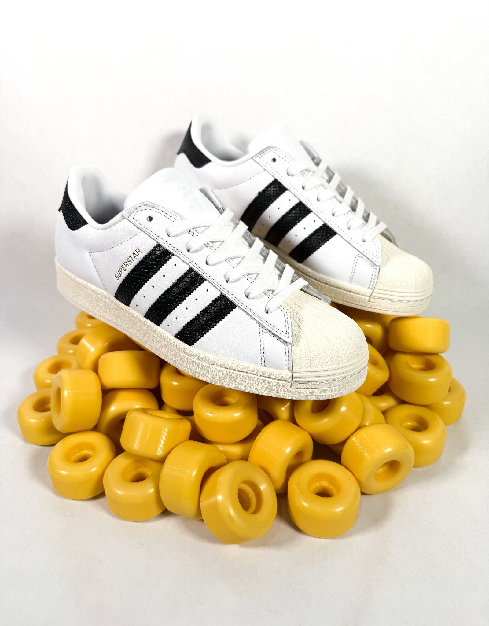 ADIDAS Superstar ADV - Cloud White / Core Black / Gold Metallic