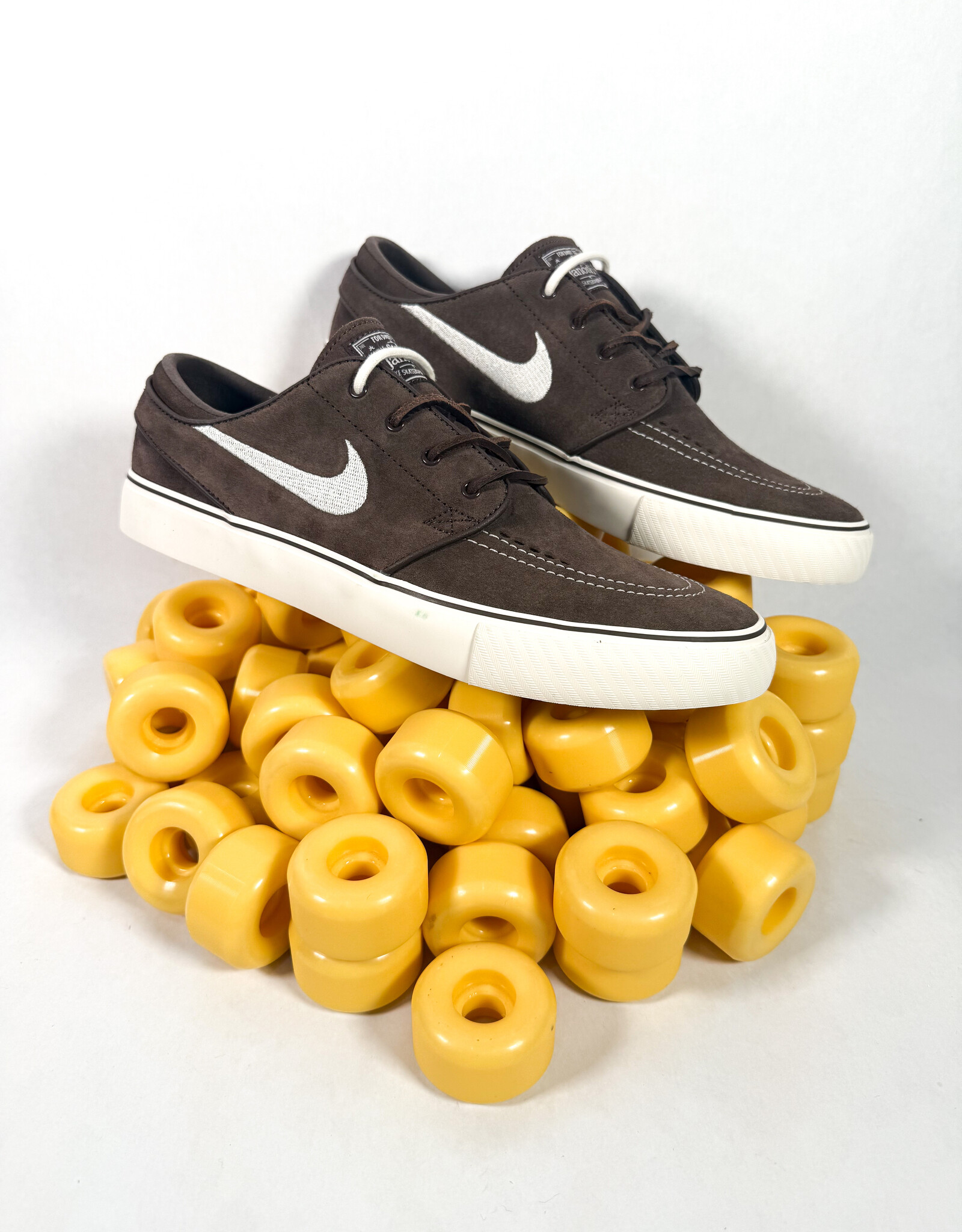 NIKE SB Zoom Janoski OG+ - Baroque Brown / Pale Ivory