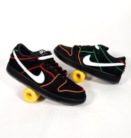 NIKE SB Dunk Low Pro Bronx Girls Skate - Black / White / Challenge Red