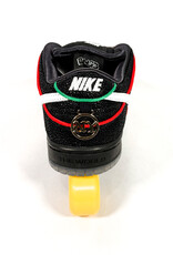 NIKE SB Dunk Low Pro Bronx Girls Skate - Black / White / Challenge Red