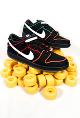 NIKE SB Dunk Low Pro Bronx Girls Skate - Black / White / Challenge Red
