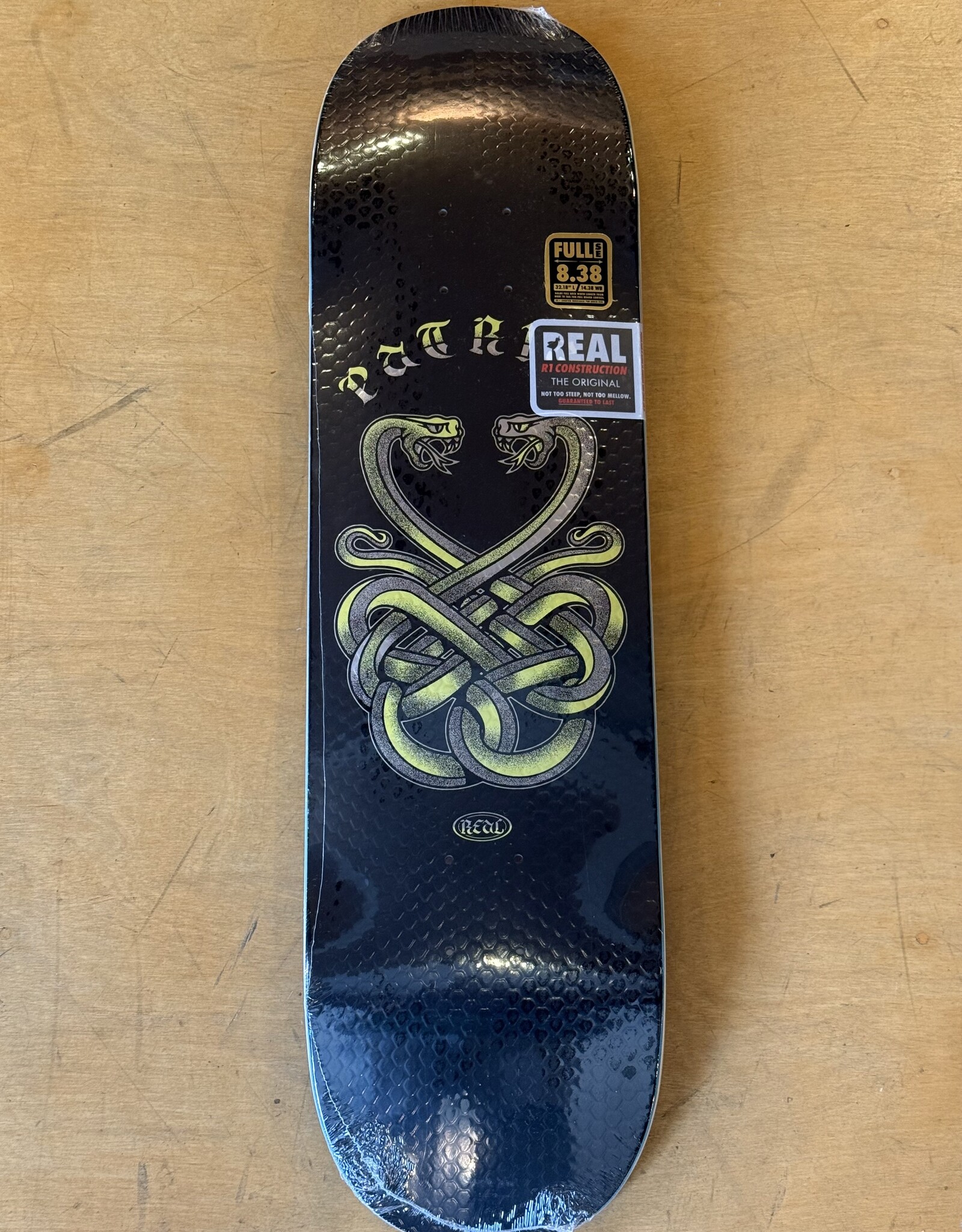 REAL SKATEBOARDS Fight Patrick Praman Full SE Pro Deck - 8.38