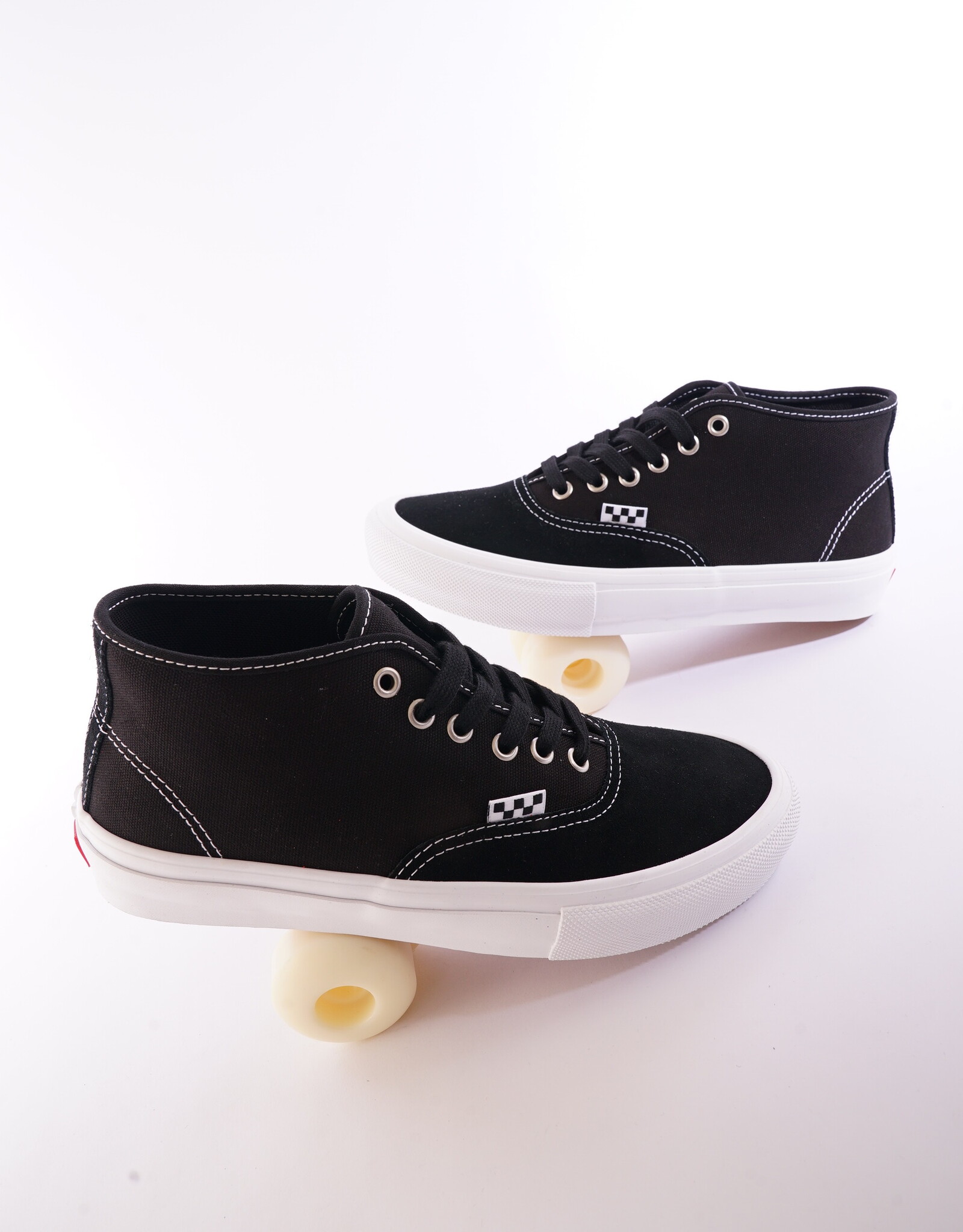 VANS Skate Authentic Mid - Black/White
