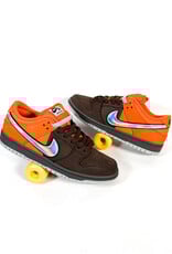 NIKE SB Dunk Low Pro 'Fast Pass' - Safety Orange / Wolf Grey