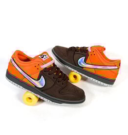 NIKE SB Dunk Low Pro 'Fast Pass' - Safety Orange / Wolf Grey