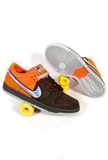 NIKE SB Dunk Low Pro 'Fast Pass' - Safety Orange / Wolf Grey
