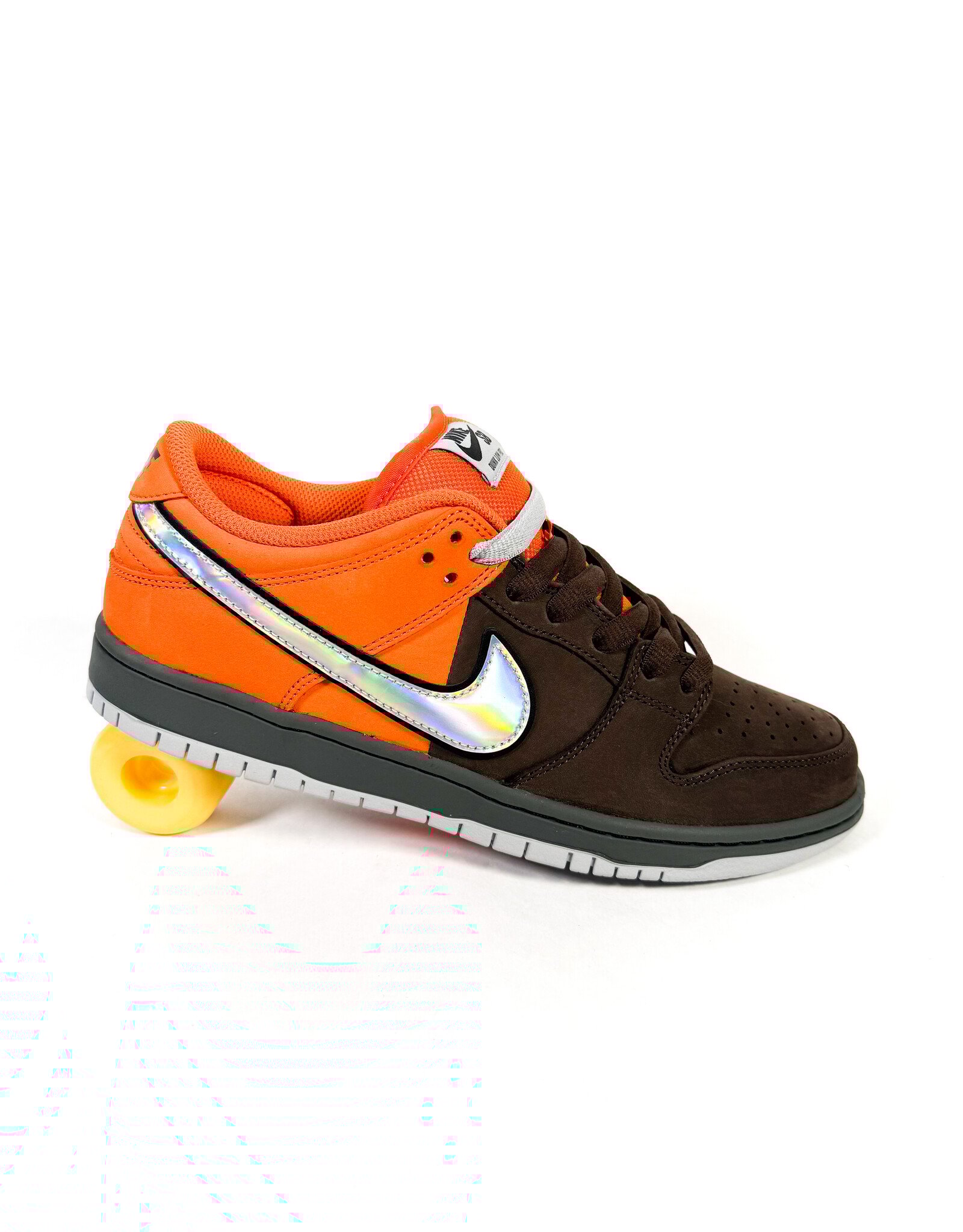 NIKE SB Dunk Low Pro 'Fast Pass' - Safety Orange / Wolf Grey