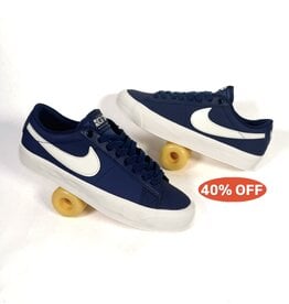 NIKE Blazer Low Pro GT - Blue Void / Sail