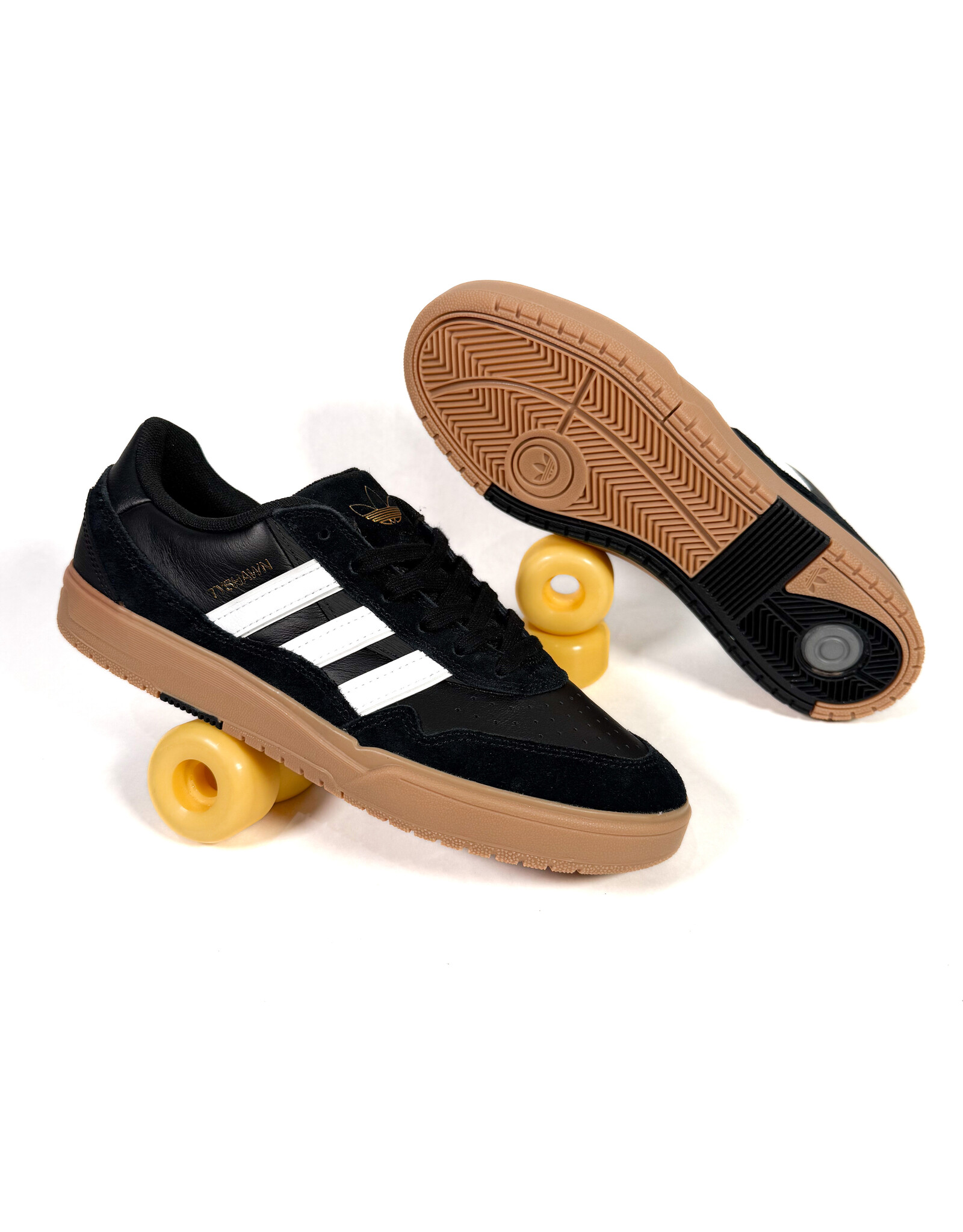 ADIDAS Tyshawn II - Core Black / Cloud White / Gum