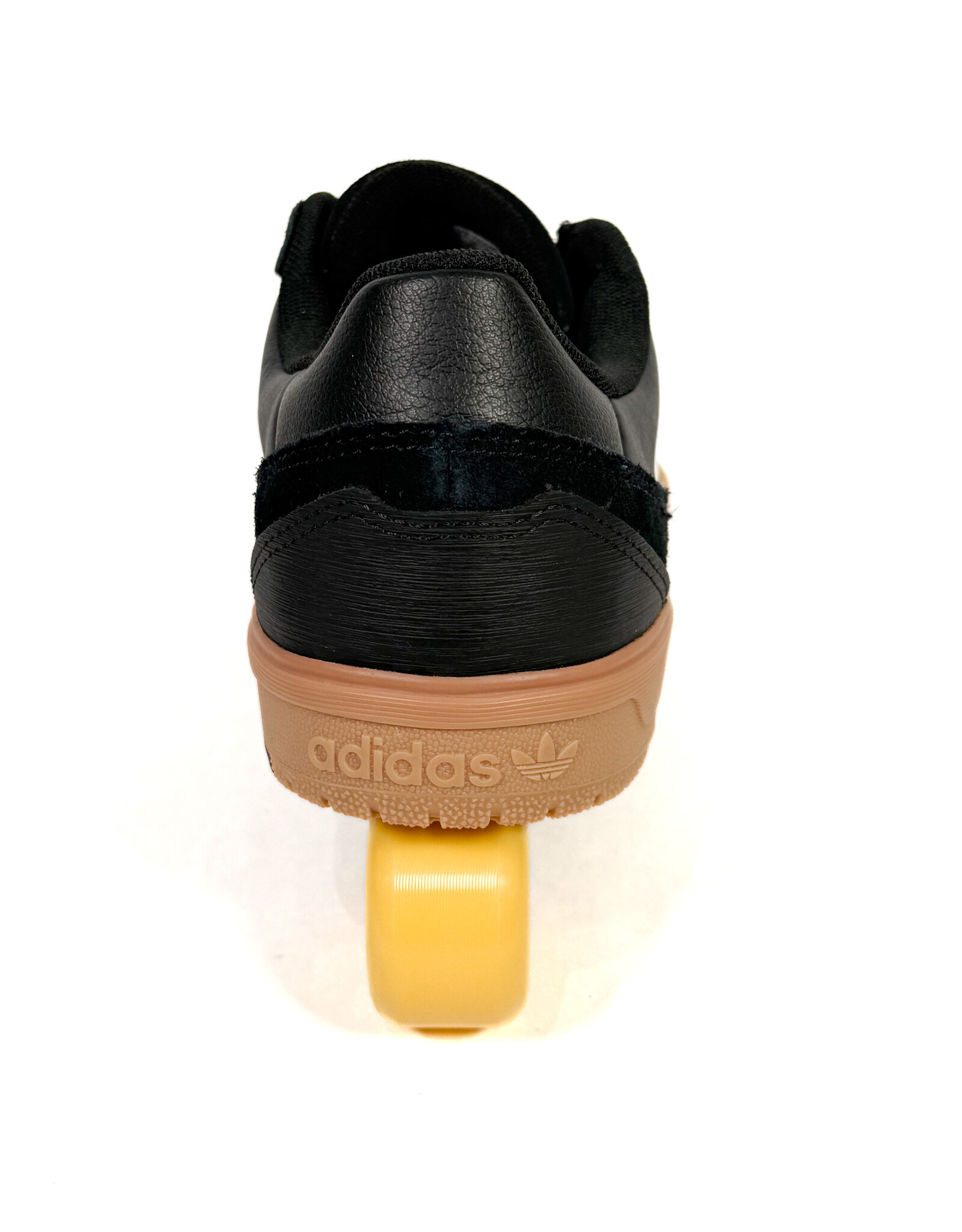 ADIDAS Tyshawn II - Core Black / Cloud White / Gum